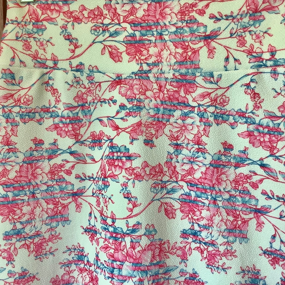 LuLaRoe Cassie Skirt Pink Floral Knee Length Pull On Pencil Size XS - Picture 4 of 5